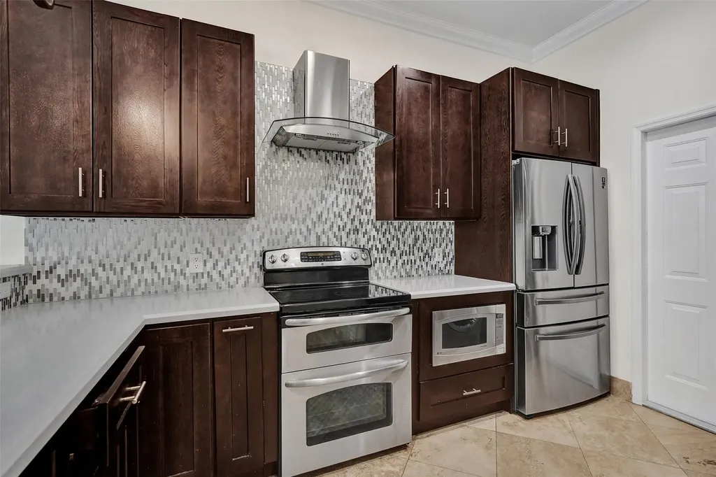710 NE 15th Avenue Fort Lauderdale FL 33304