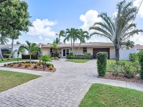 2640 NE 49th Street Lighthouse Point FL 33064