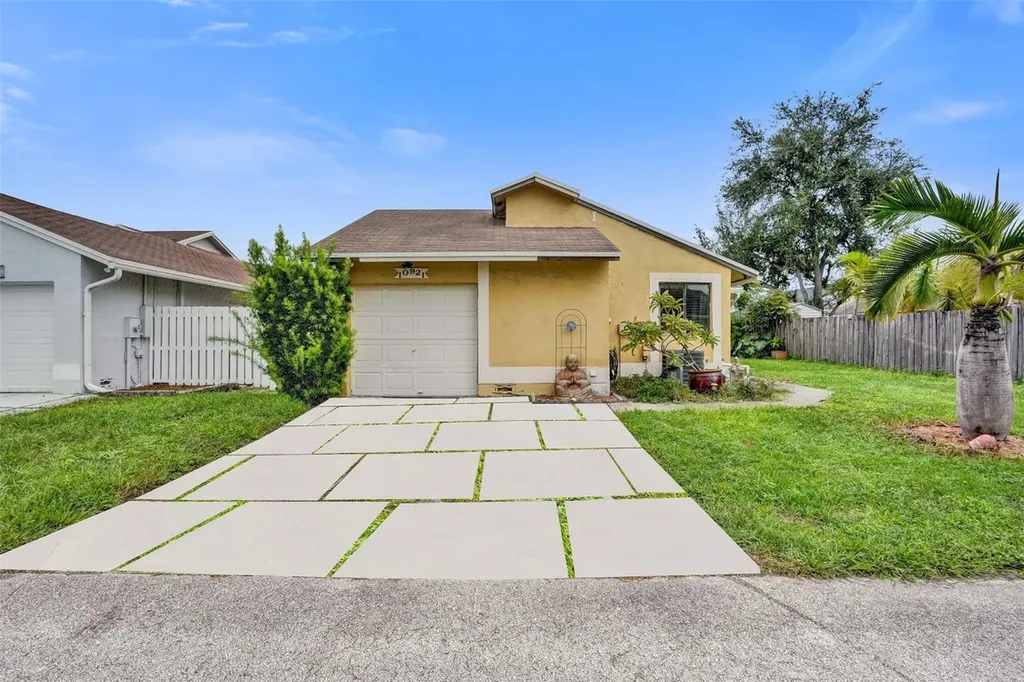 10921 SW 10th Court Pembroke Pines FL 33025