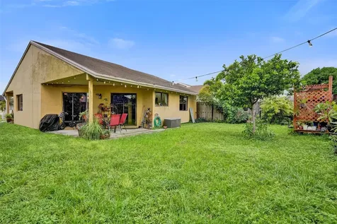10921 SW 10th Court Pembroke Pines FL 33025