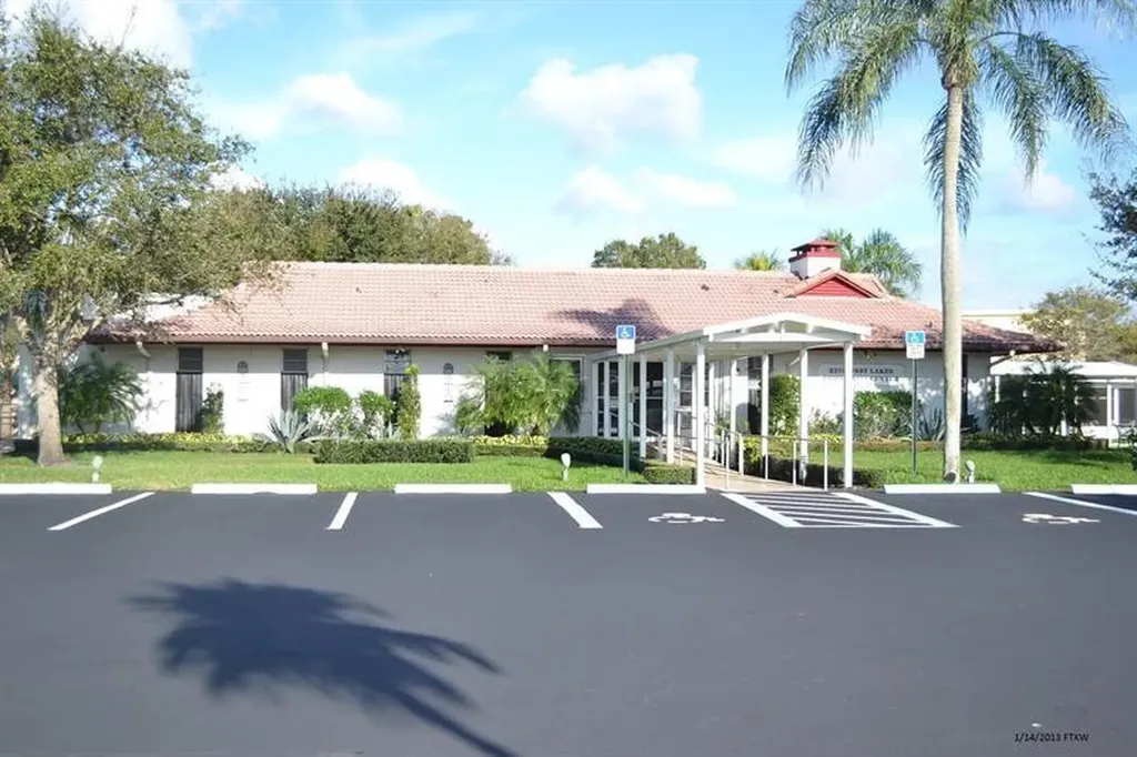 8204 South Street Boca Raton FL 33433
