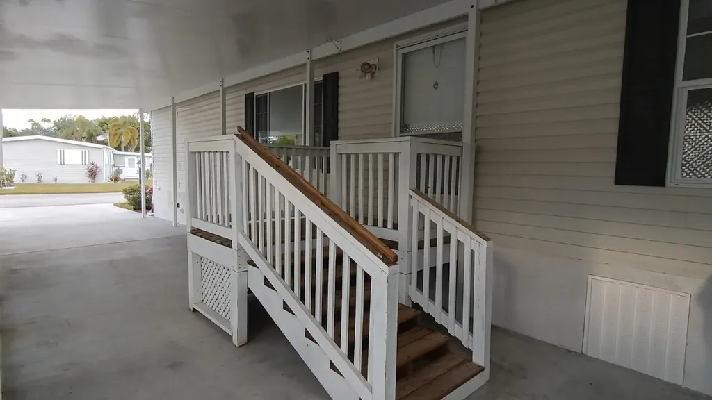 8204 South Street Boca Raton FL 33433