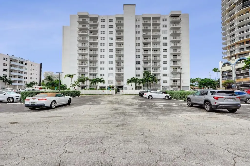 200 S Birch Road Fort Lauderdale FL 33316