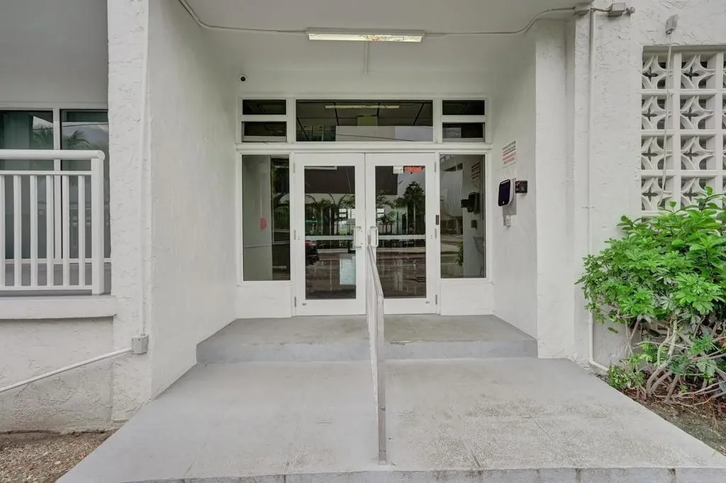 200 S Birch Road Fort Lauderdale FL 33316