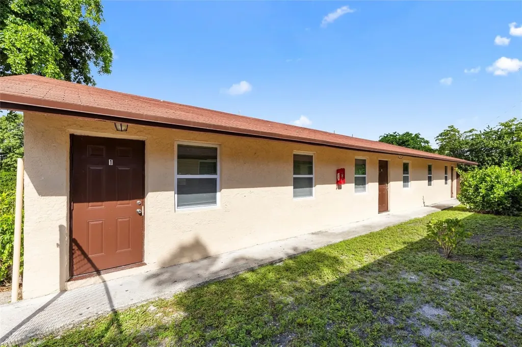 229 NW 12th Court Pompano Beach FL 33060