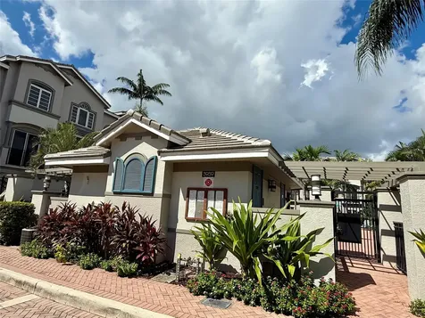 1951 Coral Heights Boulevard Oakland Park FL 33308
