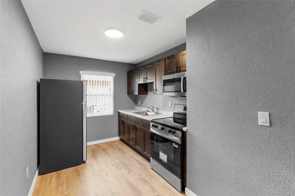 233 NW 12th Court Pompano Beach FL 33060