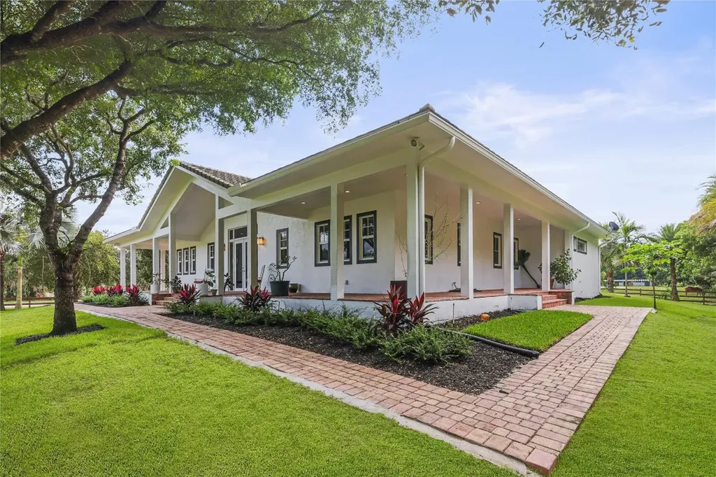 6601 Appaloosa Trail Southwest Ranches FL 33330