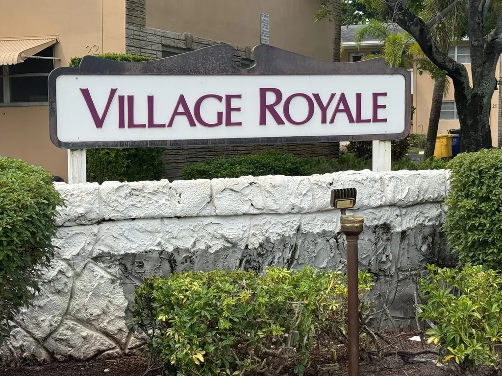 2141 NE 1st Court Boynton Beach FL 33435