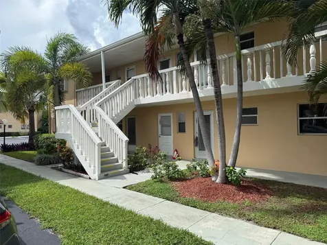 2141 NE 1st Court Boynton Beach FL 33435