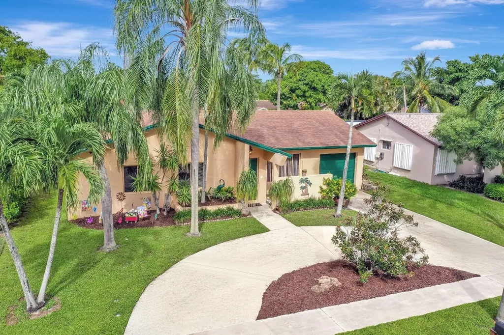 22699 SW 53rd Avenue Boca Raton FL 33433