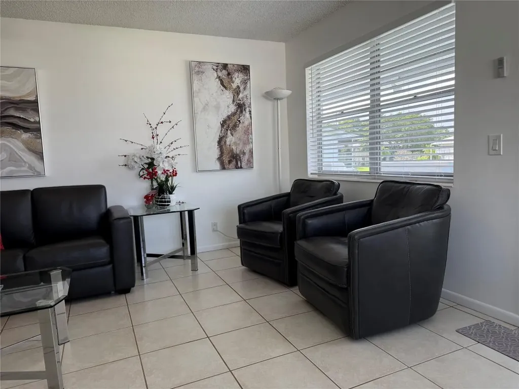 144 Farnham F Deerfield Beach FL 33442