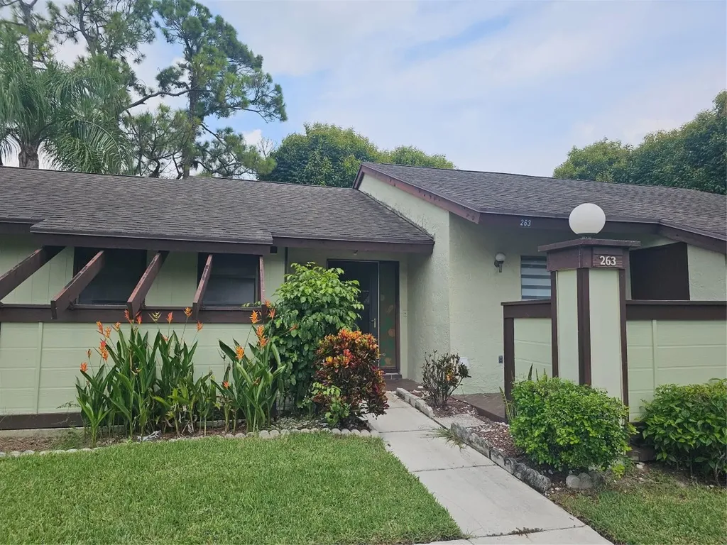 263 Deerfield Court Royal Palm Beach FL 33411