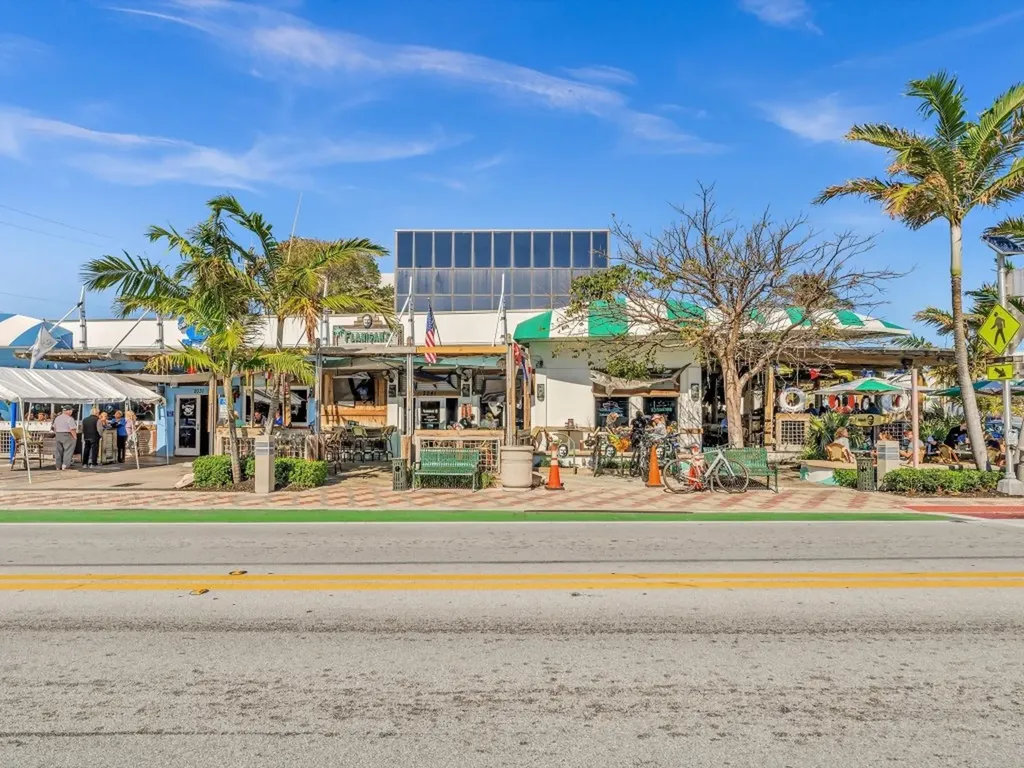1537 E Hillsboro Boulevard Deerfield Beach FL 33441