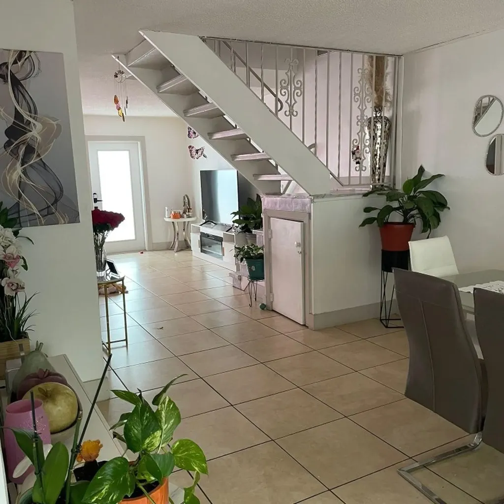 6728 SW 40th Street Davie FL 33314