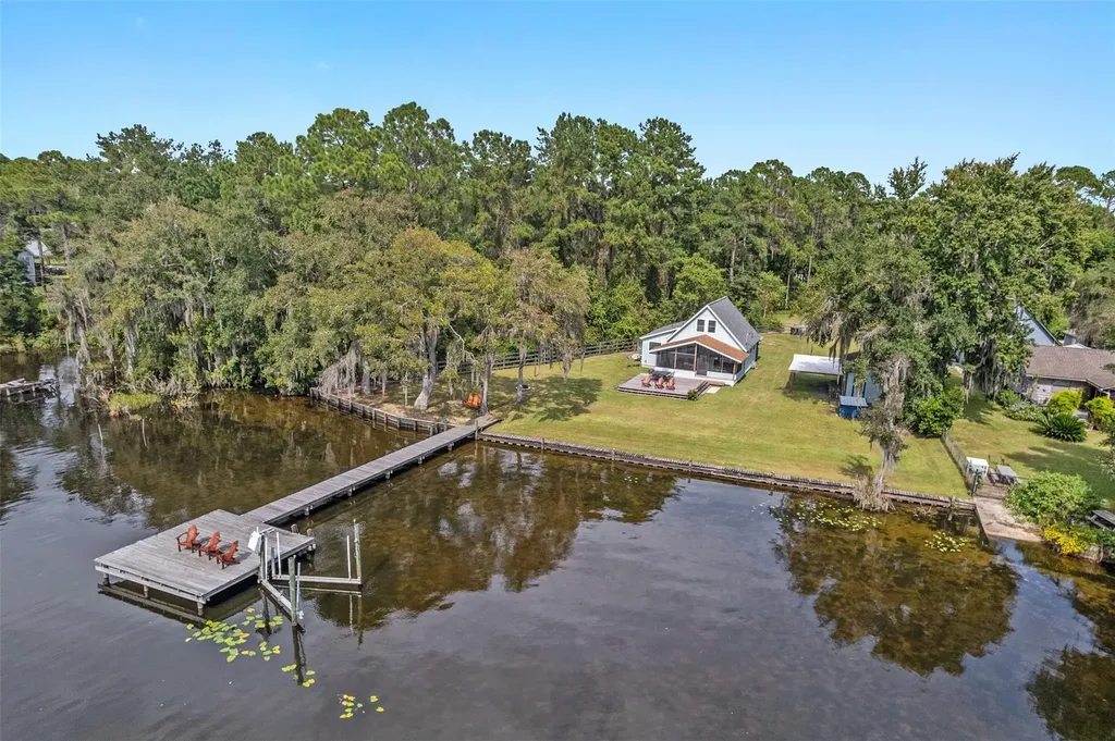 115 Flora Terrace Florahome FL 32640