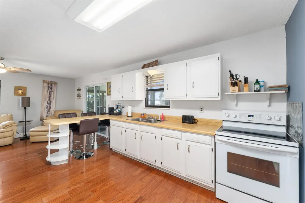 115 Flora Terrace Florahome FL 32640