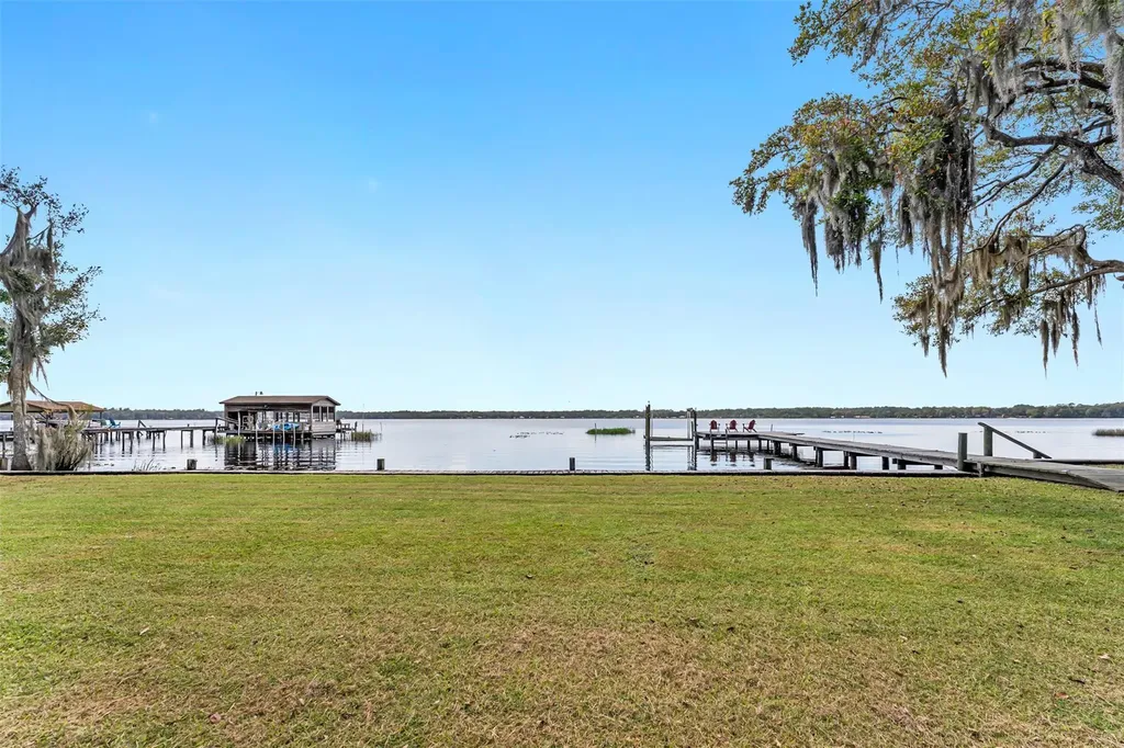 115 Flora Terrace Florahome FL 32640