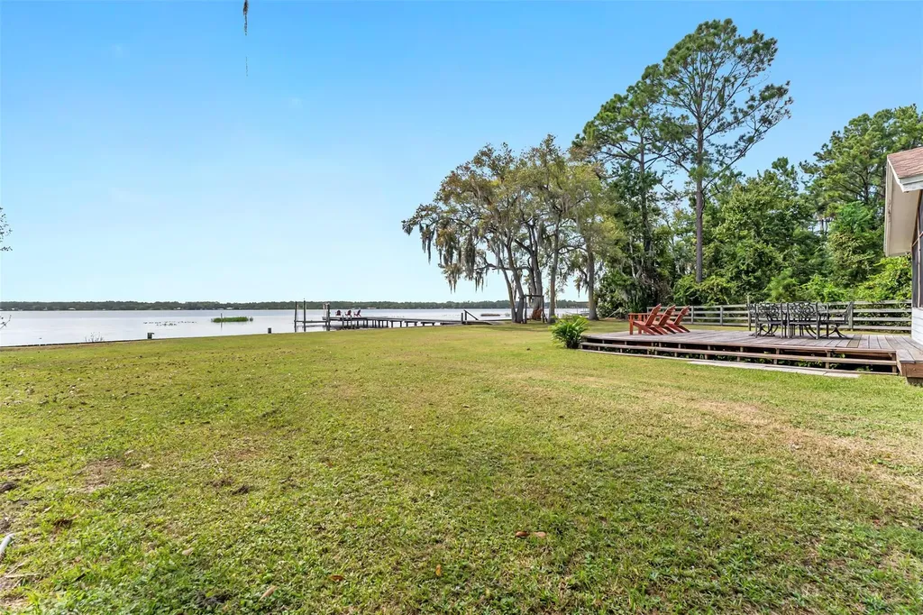 115 Flora Terrace Florahome FL 32640