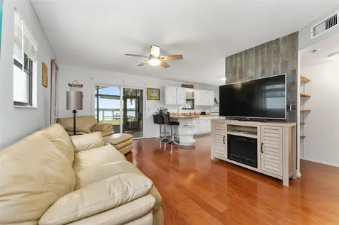 115 Flora Terrace Florahome FL 32640