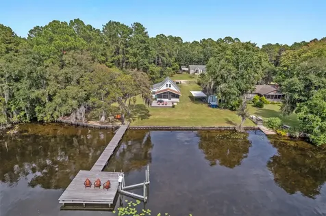 115 Flora Terrace Florahome FL 32640