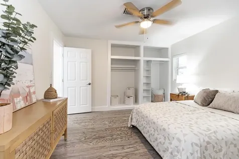 300 NE 43rd Street Oakland Park FL 33334