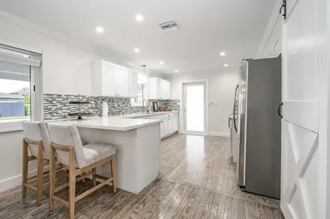 300 NE 43rd Street Oakland Park FL 33334