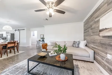 300 NE 43rd Street Oakland Park FL 33334