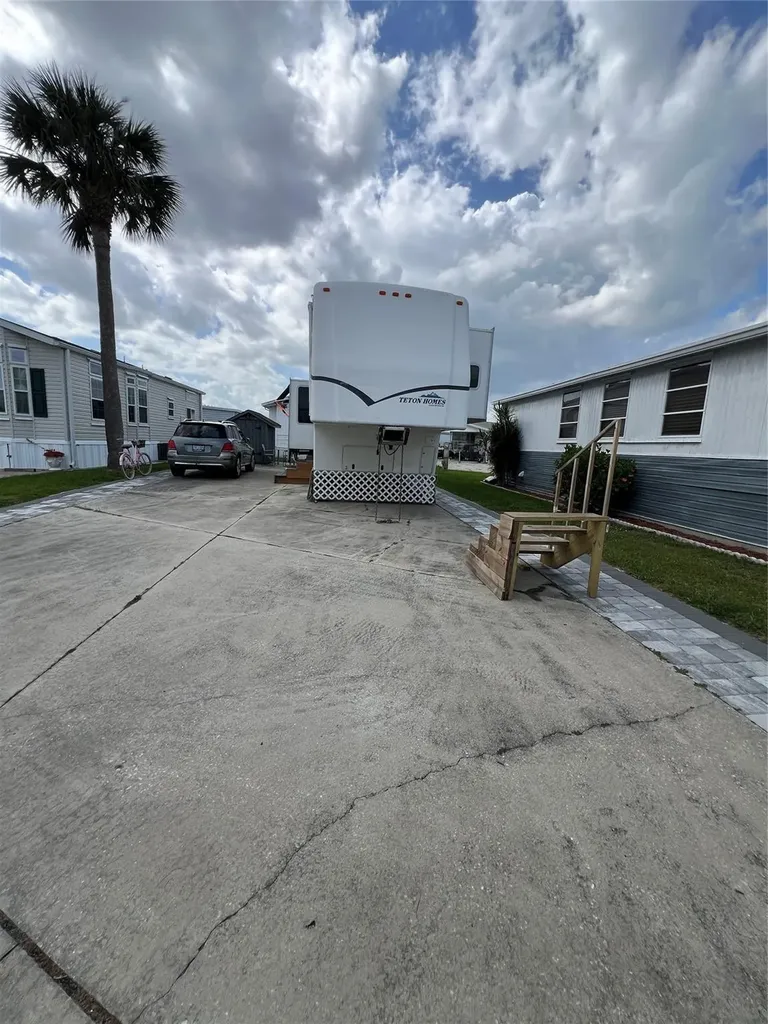 5355 SE 64th Terrace Okeechobee FL 34974