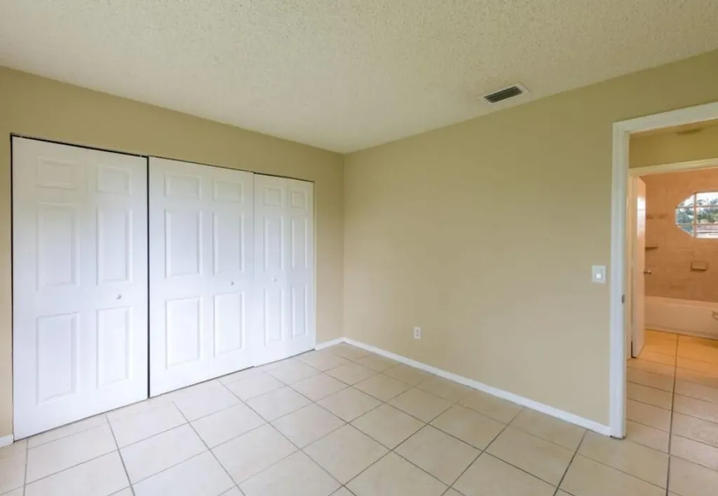 5900 NW 17th Place Sunrise FL 33313