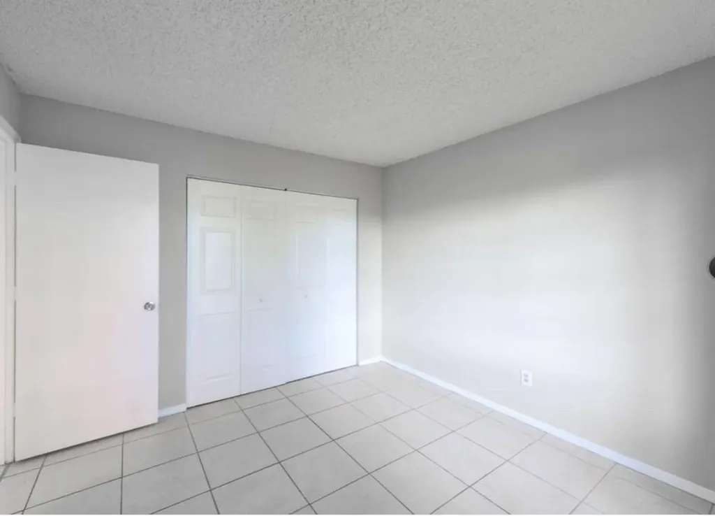 5900 NW 17th Place Sunrise FL 33313