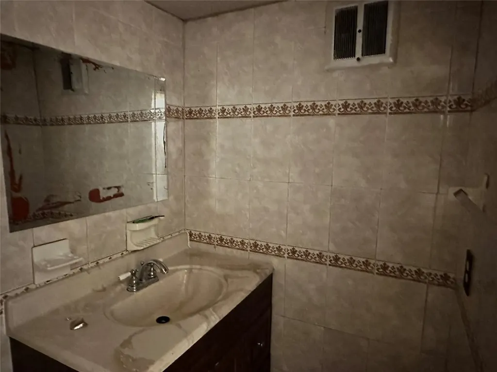5900 NW 17th Place Sunrise FL 33313