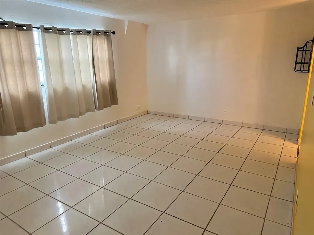 5900 NW 17th Place Sunrise FL 33313