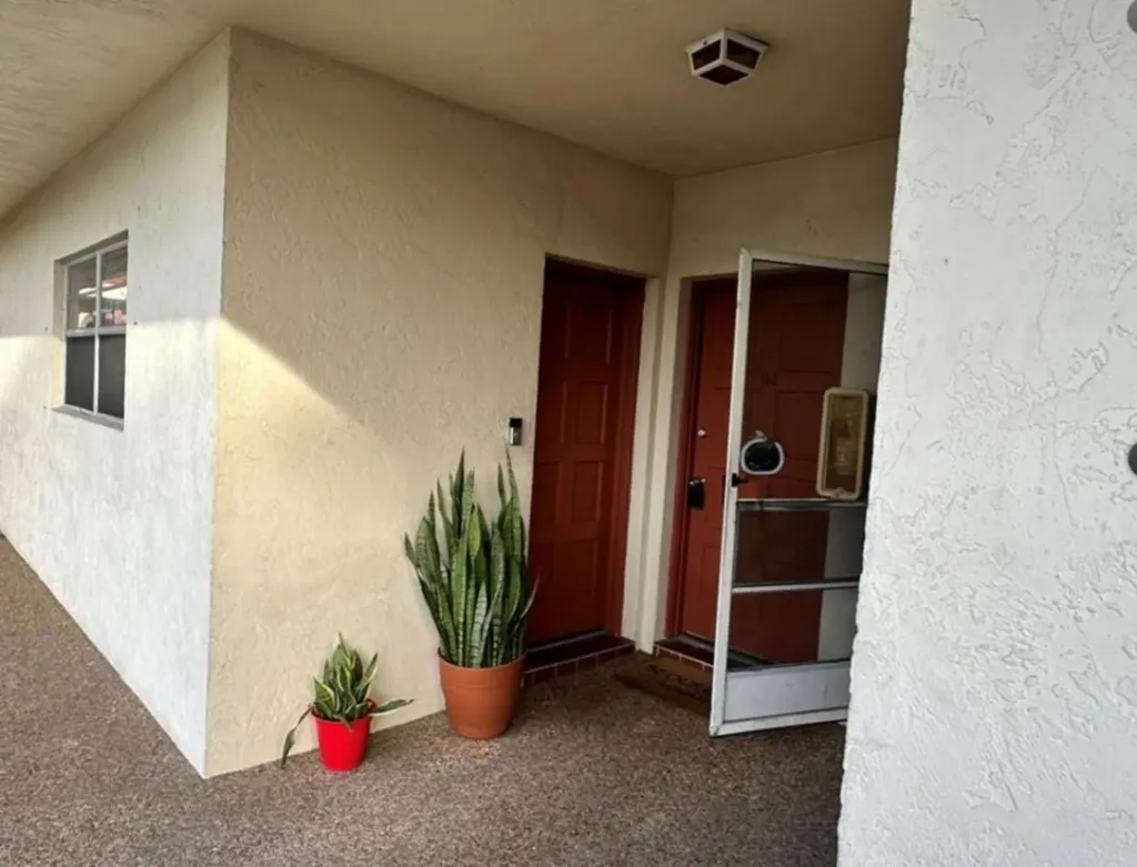5900 NW 17th Place Sunrise FL 33313