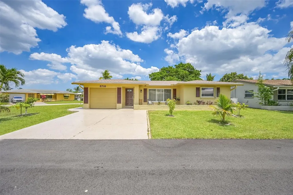 5718 NW 68th Avenue Tamarac FL 33321