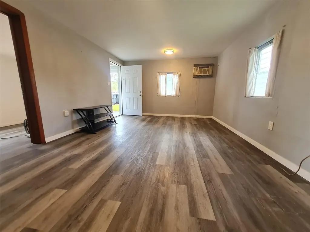 6141 Garfield Hollywood FL 33024