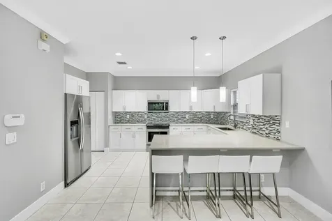 1251 NE 32nd Street Oakland Park FL 33334