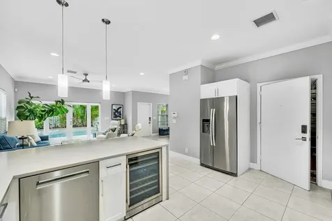 1251 NE 32nd Street Oakland Park FL 33334