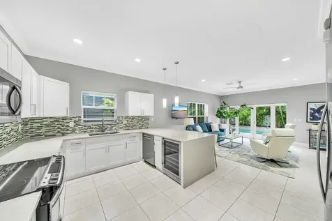 1251 NE 32nd Street Oakland Park FL 33334
