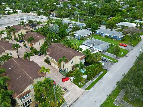 1251 NE 32nd Street Oakland Park FL 33334
