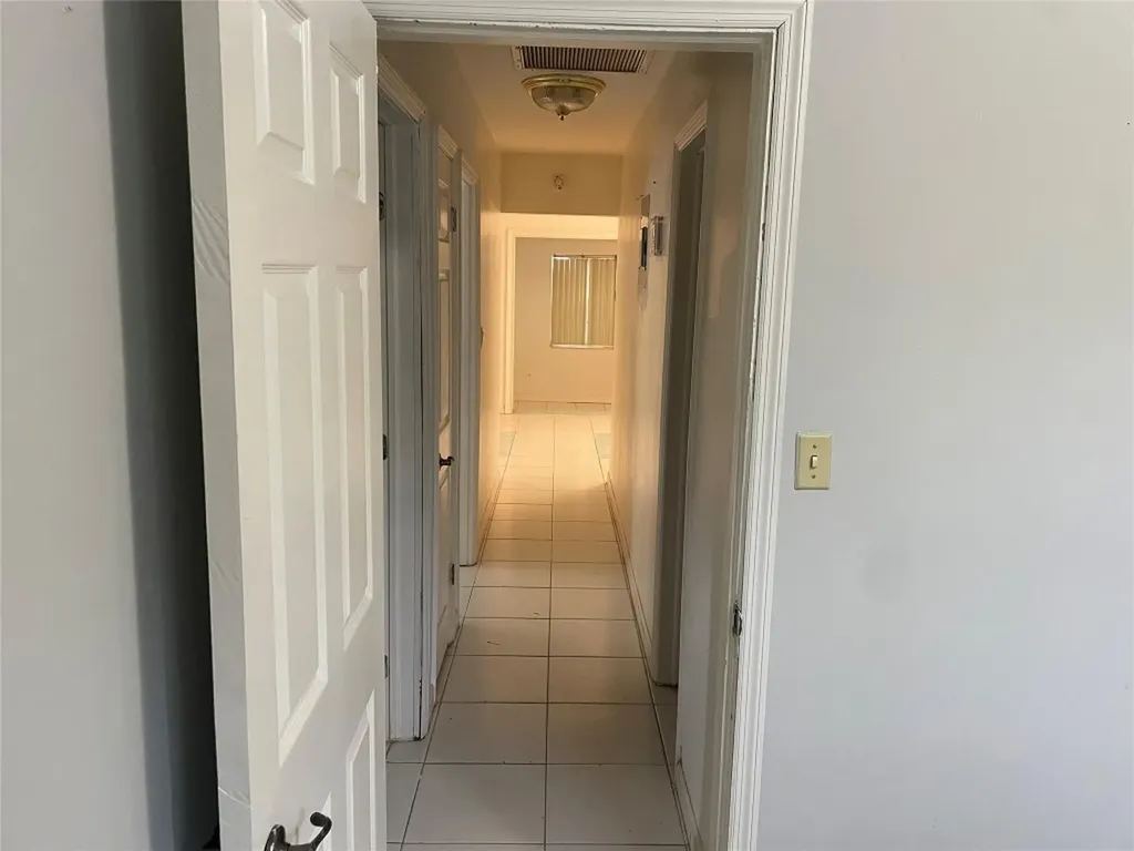 2215 NW 9th Court Fort Lauderdale FL 33311