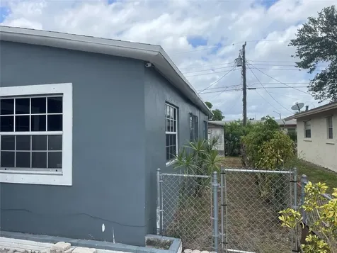 2215 NW 9th Court Fort Lauderdale FL 33311