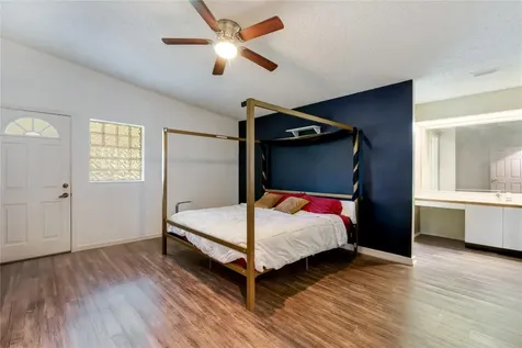 2690 SE 7th Place Homestead FL 33033