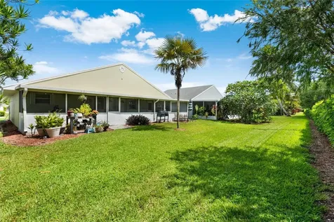2690 SE 7th Place Homestead FL 33033