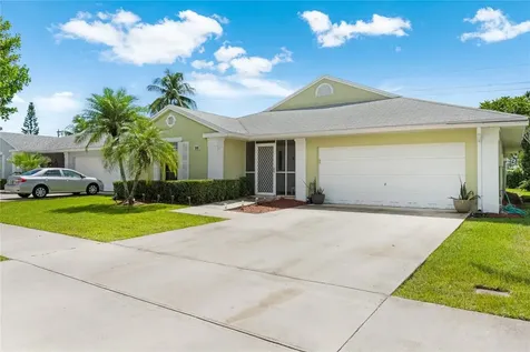 2690 SE 7th Place Homestead FL 33033
