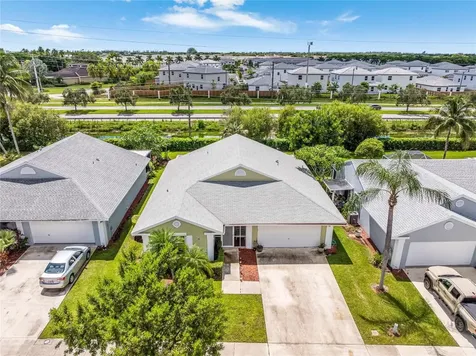 2690 SE 7th Place Homestead FL 33033
