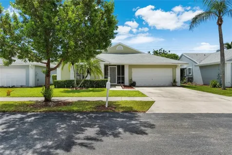 2690 SE 7th Place Homestead FL 33033