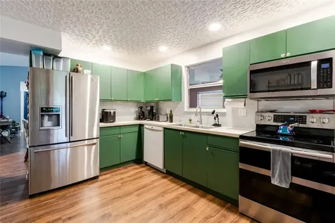 2690 SE 7th Place Homestead FL 33033