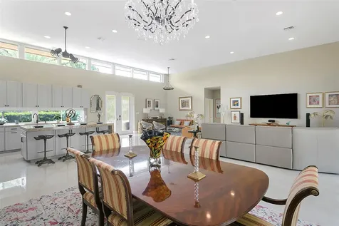 2701 NE 2nd Avenue Wilton Manors FL 33334