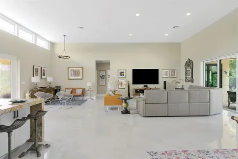 2701 NE 2nd Avenue Wilton Manors FL 33334